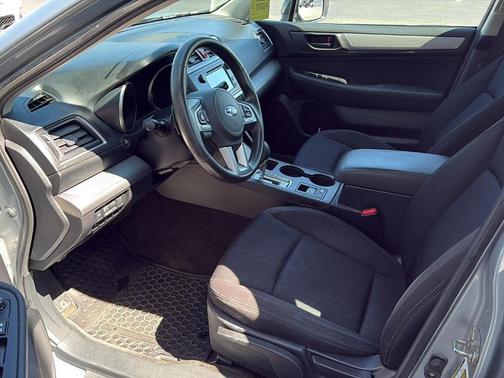 Ice Silver Metallic 2015 Subaru Legacy 2.5i