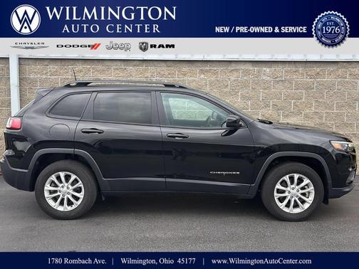 Diamond Black 2022 Jeep Cherokee Latitude Lux