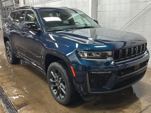 Fathom Blue Pearlcoat 2026 Jeep Grand Cherokee Limited