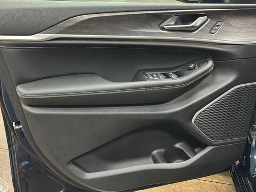 Fathom Blue Pearlcoat 2026 Jeep Grand Cherokee Limited