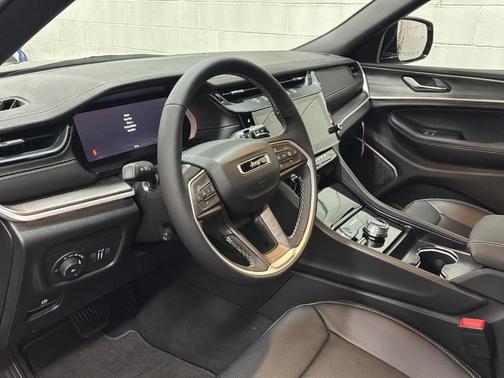 Fathom Blue Pearlcoat 2026 Jeep Grand Cherokee Limited