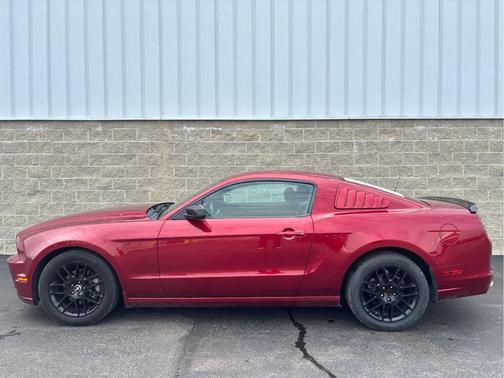 2014 Ford Mustang V6