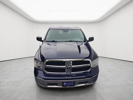 True Blue Pearlcoat 2017 RAM 1500 SLT