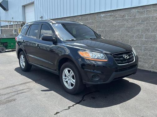 Phantom Black Metallic 2010 Hyundai SANTA FE GLS