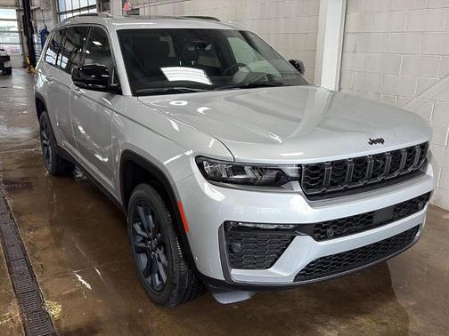 Silver Zynith 2026 Jeep Grand Cherokee L 85TH ANNIVERSARY EDITION