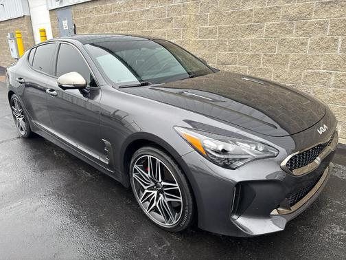 2023 Kia Stinger GT2