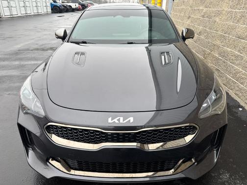 2023 Kia Stinger GT2