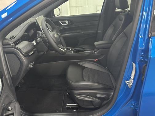 Hydro Blue Pearlcoat 2026 Jeep Compass Latitude
