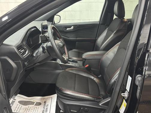 Agate Black 2025 Ford Escape ST-Line