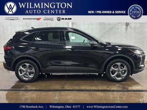 Agate Black 2025 Ford Escape ST-Line