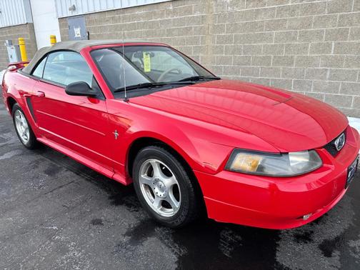 2003 Ford Mustang Deluxe