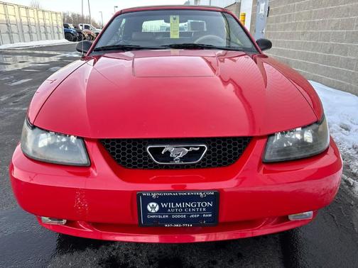 2003 Ford Mustang Deluxe
