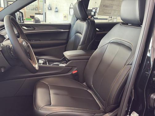 Diamond Black 2026 Jeep Grand Cherokee L 85TH ANNIVERSARY EDITION