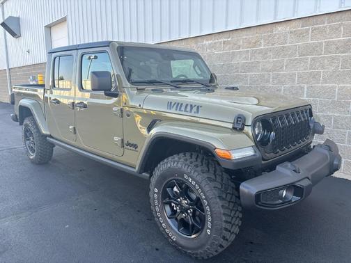 2025 Jeep Gladiator Sport