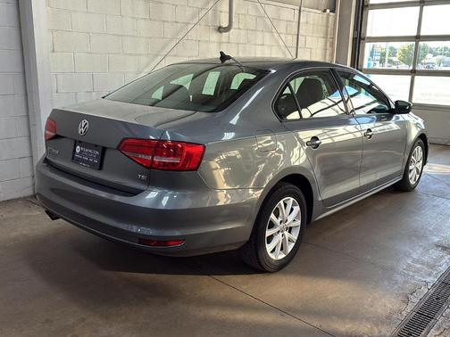 Platinum Gray Metallic 2015 Volkswagen Jetta 1.8T SE