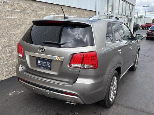 Titanium Silver 2012 Kia Sorento SX