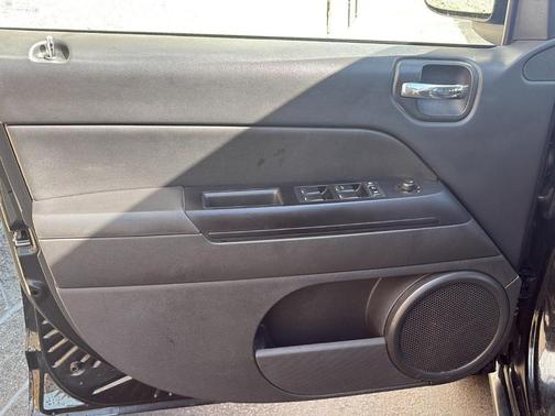 Black Clearcoat 2015 Jeep Compass Sport