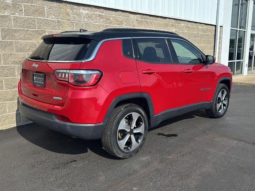 Redline Pearlcoat 2018 Jeep Compass Latitude