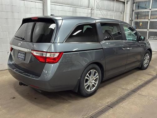 Polished Metal Metallic 2012 Honda Odyssey EX-L