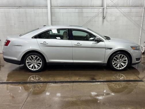 Ingot Silver 2019 Ford Taurus Limited
