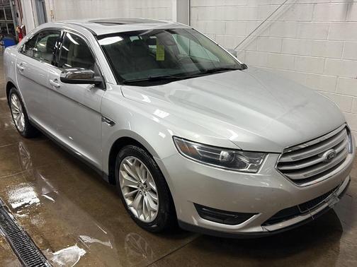 Ingot Silver 2019 Ford Taurus Limited