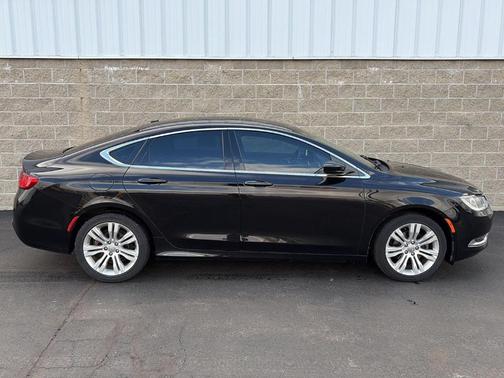 Black Clearcoat 2015 Chrysler 200 Limited