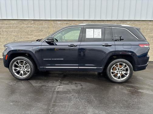 2022 Jeep Grand Cherokee 4xe Summit