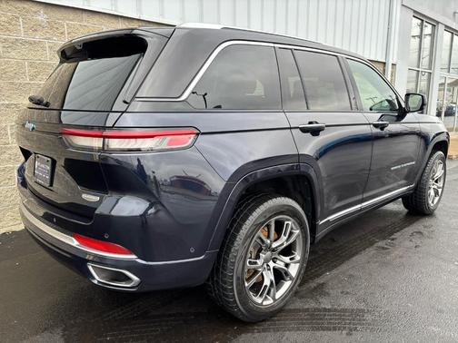2022 Jeep Grand Cherokee 4xe Summit