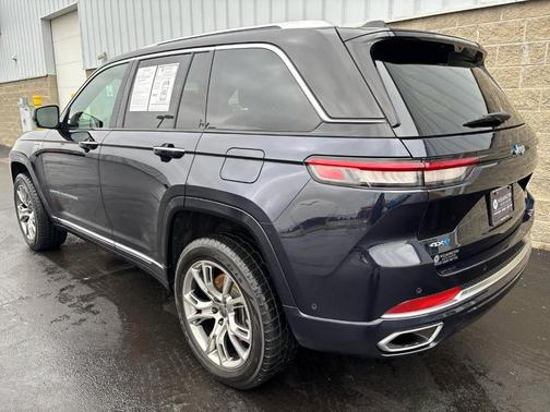 2022 Jeep Grand Cherokee 4xe Summit