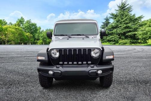 Photo 2 of 39 of 2022 Jeep Wrangler Unlimited Sport