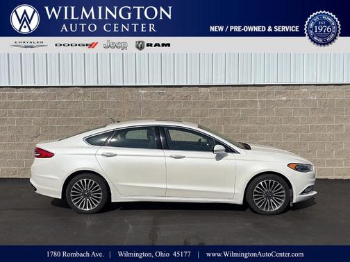 White Platinum Tri-Coat Metallic 2017 Ford Fusion SE