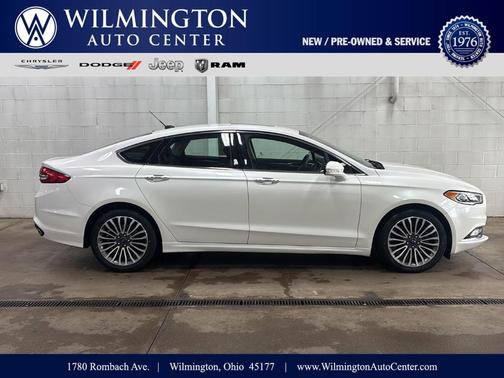 White Platinum Tri-Coat Metallic 2017 Ford Fusion SE