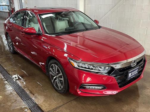 Radiant Red Metallic 2019 Honda Accord Hybrid EX