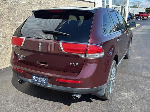 Bordeaux Reserve Metallic 2011 Lincoln MKX Base