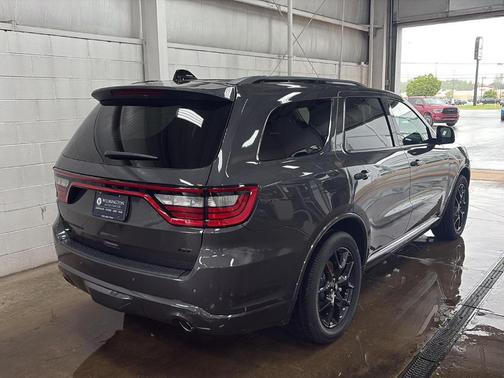Vapor Gray 2026 Dodge Durango GT HEMI V8