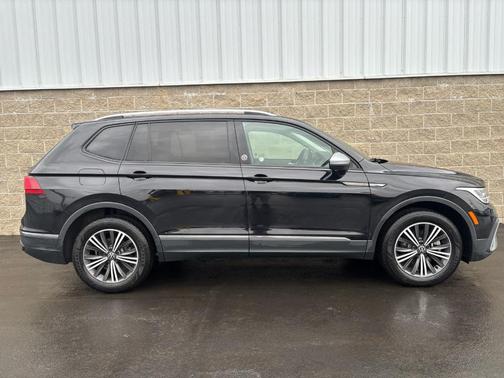 2024 Volkswagen Tiguan 2.0T Wolfsburg Edition