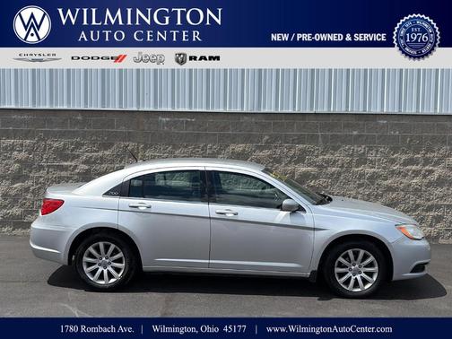 Bright Silver Metallic 2011 Chrysler 200 Touring