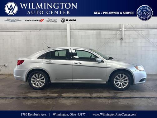 Bright Silver Metallic 2011 Chrysler 200 Touring