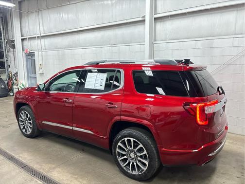 2022 GMC Acadia Denali