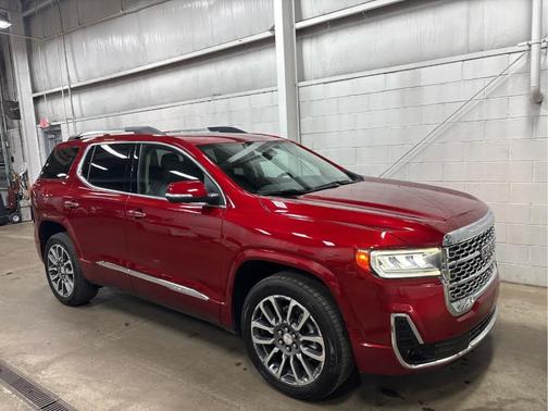 2022 GMC Acadia Denali