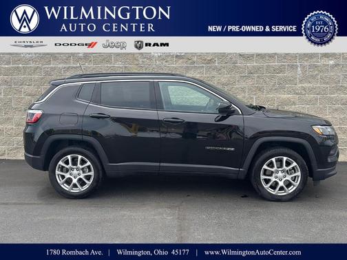 Diamond Black 2023 Jeep Compass Latitude Lux