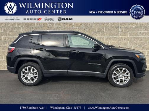 Diamond Black 2023 Jeep Compass Latitude Lux