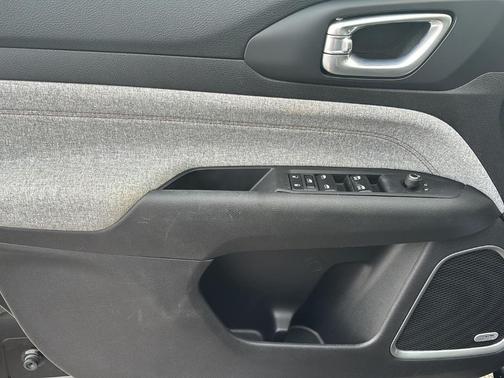 Diamond Black 2023 Jeep Compass Latitude Lux