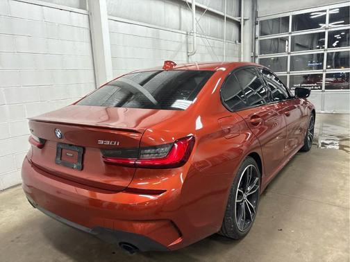 2021 BMW 330 i xDrive