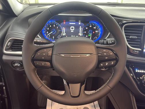Diamond Black 2027 Chrysler Pacifica LIMITED
