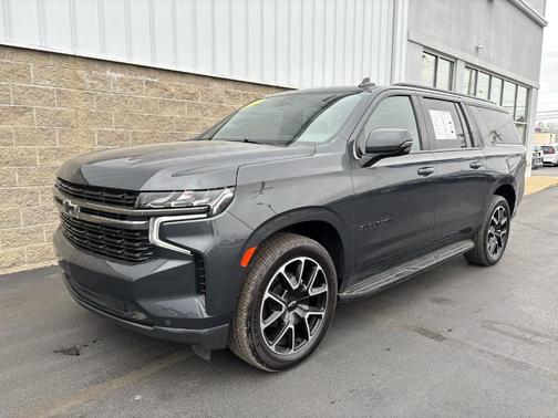 2022 Chevrolet Suburban RST