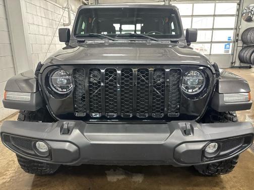 2022 Jeep Gladiator Sport