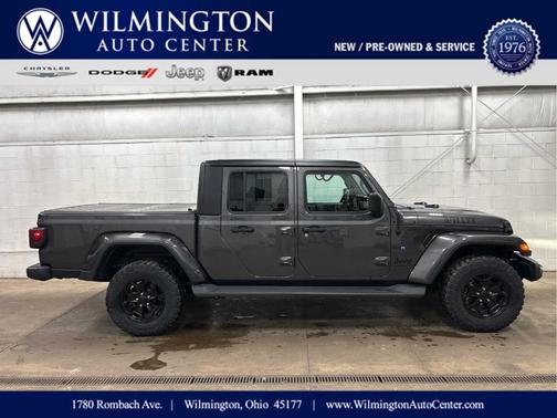2022 Jeep Gladiator Sport