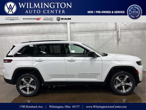 Bright White Clearcoat 2026 Jeep Grand Cherokee Limited