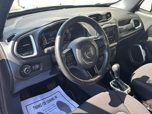 Black Clearcoat 2021 Jeep Renegade Latitude